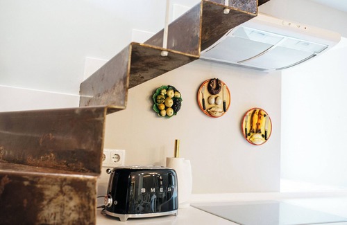 Alfama House | Stunning river view, Portuguese Soul Large Terrace in Alfama, sleeps 12