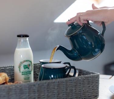 Llanasa Apartment | Stunning rural stay with idyllic views & great location