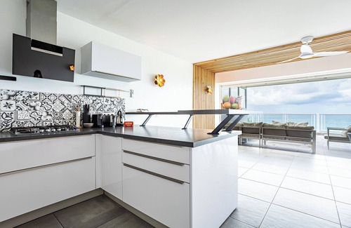 L'Houezel Villa | Stunning sea view villa 😍