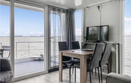 Biddinghuizen Boat Rental | Stunning Ship In Biddinghuizen