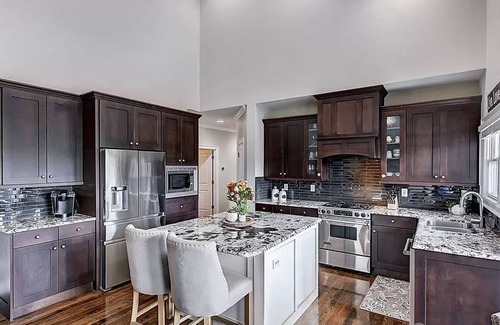 Mooresville House | Stunning, spacious Lake Norman retreat