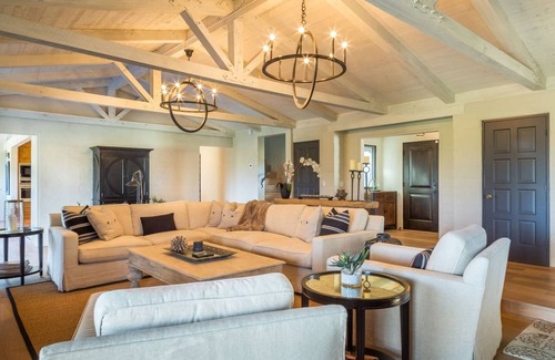 Santa Ynez House | Stunning Spanish Oasis Retreat