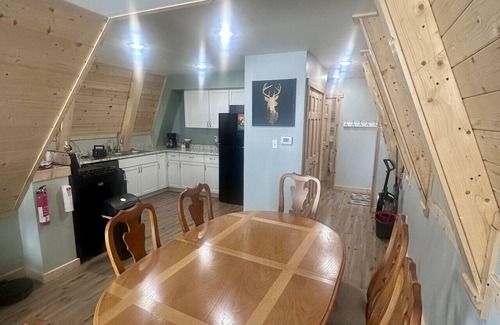 Au Gres Apartment | Stunning Sunrise Shore