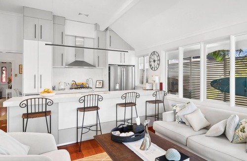 Mosman House | Stunning Three Bedroom Home in Mosman with Pool