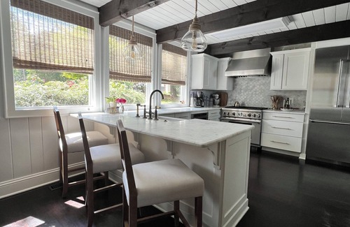 Lake Norman of Catawba Cottage | Stunning sunrises & water views in this 4 bedroom cottage on Lake Norman!