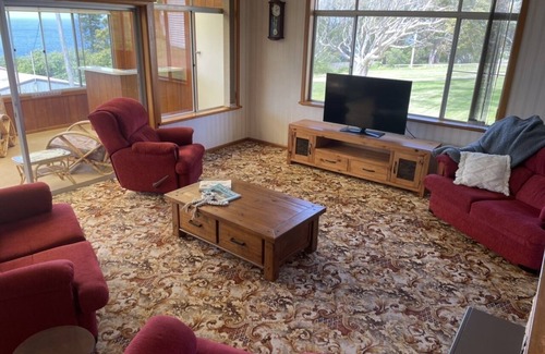 Eden House | Stunning Views, central location, spacious. Perfect for a short or long stay