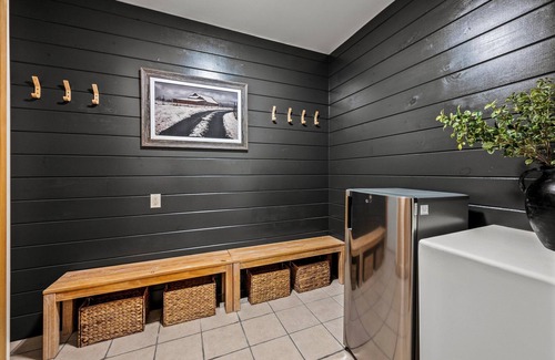 Maggie Valley House | Stunning Views Hot Tub Sauna Theater Game Rooms Sleep/Dine 23 Firepit