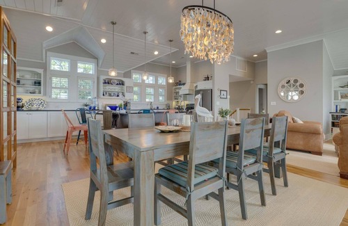 Corolla Light House | Stunning Views With Pool, Family Room, Resort Perks