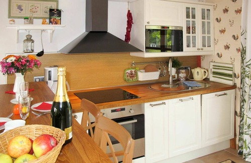 Neuenkirchen House | Stunning villa for 4 people with WIFI, TV and terrace