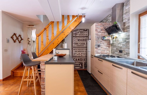 Barche House | Stunning villa for 5 guests with WIFI, TV, patio, pets allowed and parking