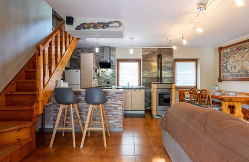 Barche House | Stunning villa for 5 guests with WIFI, TV, patio, pets allowed and parking
