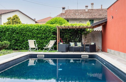 Narzole House | Stunning villa for 12 people with pool, A/C, WIFI, TV, terrace and pets allowed