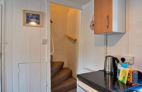 Liskeard House | Stunning villa for 3 guests with WIFI