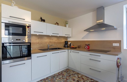Plouescat House | Stunning villa for 4 people with WIFI, TV, pets allowed and parking