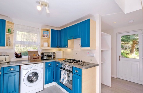 Inverurie House | Stunning villa for 4 guests with WIFI and parking