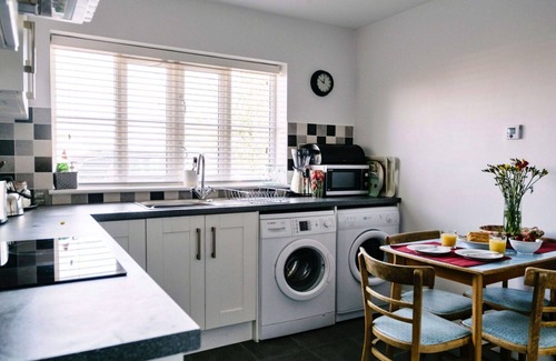 Lewannick House | Stunning villa for 4 guests with WIFI