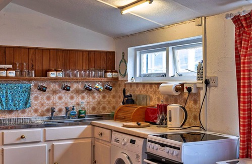 Sennen Cove House | Stunning villa for 4 people with WIFI and parking