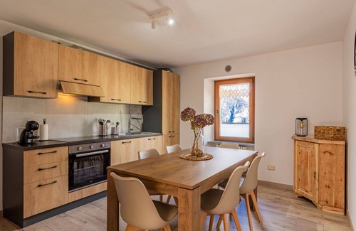 Verceia House | Stunning villa for 5 guests with WIFI, TV and terrace