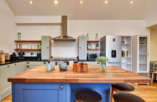 Summerbridge House | Stunning villa for 8 people with WIFI
