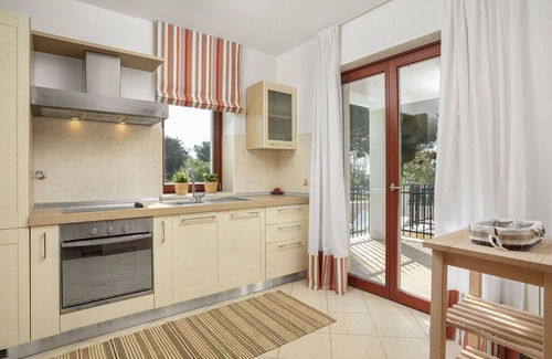 Basanija House | Stunning villa for 8 people with A/C, WIFI, private pool, TV and terrace