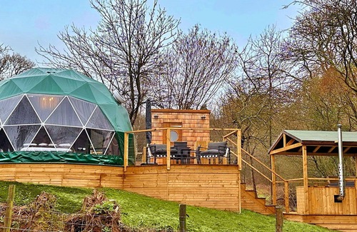 Chiddingstone Hoath House | Stunning villa for 4 guests with hot tub, WIFI and terrace