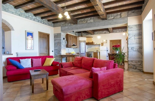 Caprignana Villa | Stunning villa for 8 guests with private pool, WIFI, TV and patio