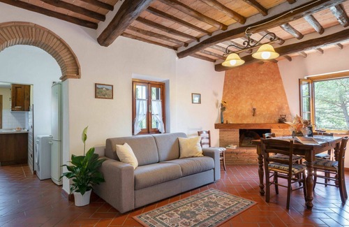 San Gimignano Villa | Stunning villa with WIFI, private pool, A/C, TV, patio, pets allowed and panoramic view