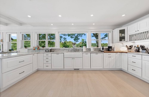 Suffolk County House | Stunning Waterfront Estate House with 270 degree sea views on 7 private acres
