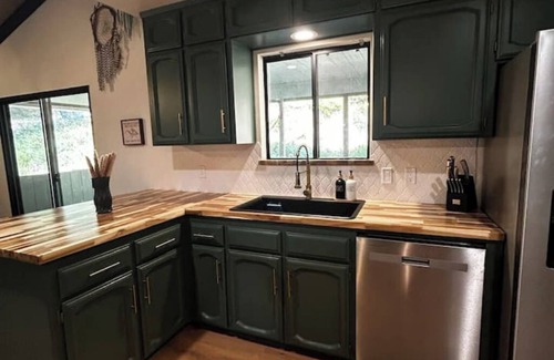Oakhurst House | Stunning Yosemite and bass lake house!