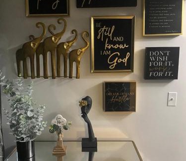 Center Line House | Stunting Sunburst Peaceful Palace