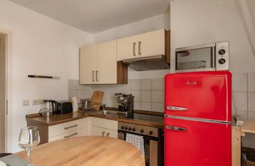 Gruna Apartment | Stylisches 2R Apartment | Großer Garten | Parken