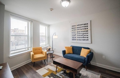 Champaign Apartment | Stylish 1 BR 1BA at The Inman