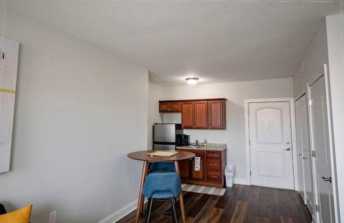Champaign Apartment | Stylish 1 BR 1BA at The Inman