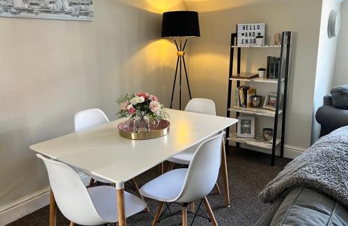 Norwich Apartment | Stylish -2 Bed -Heart of the City - Parking- Wi-fi- Award Winning- Grade II Listed