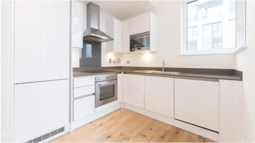 Lansbury Apartment | Stylish 2 Bed Near Excel, Canning Town & O2
