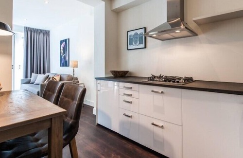 Dapperbuurt Apartment | Stylish 2-Bedroom Apt close to Oosterpark (4pax)