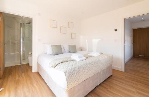 Rothley Apartment | Stylish 2-Bedroom Stay with All Comforts of Home # 2