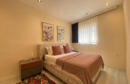 Bogazici Apartment | Stylish 2BR Apt Lagoon Views Beach