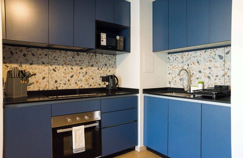 Apoquindo Apartment | Stylish 2BR Flat for 5 in Lively Las Condes Oasis