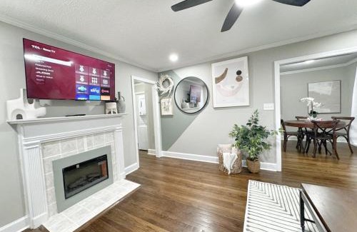 Decatur House | Stylish 2BR in Decatur - Big Deck - Pets OK - Fire Pit