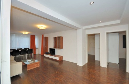 Seefeld Apartment | Stylish 2BR near lake - Flower 3