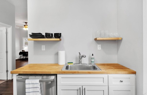 Mount Washington House | Stylish 2BR! Off-Street Parking!