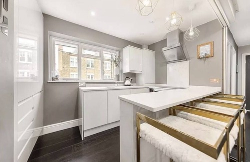 Courtfield Apartment | Stylish 3 Bed Chelsea Home /Prime Location