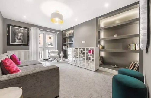 Courtfield Apartment | Stylish 3 Bed Chelsea Home /Prime Location
