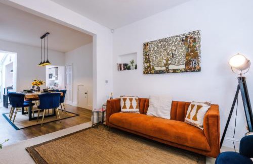 Chester House | Stylish 3-Bed City Centre Home in Chester by 53 Degrees Property, Ideal for Groups, Private Parking!