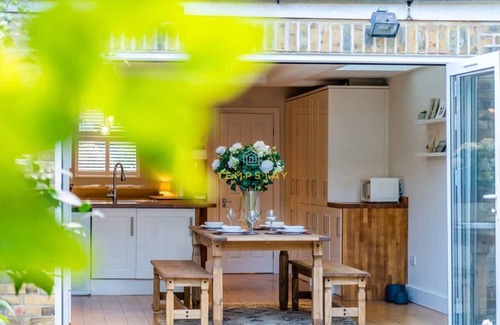 Windsor City Centre House | STYLISH 3 BED COTTAGE❤WALK 2 ALL SIGHTS & HIGH ST