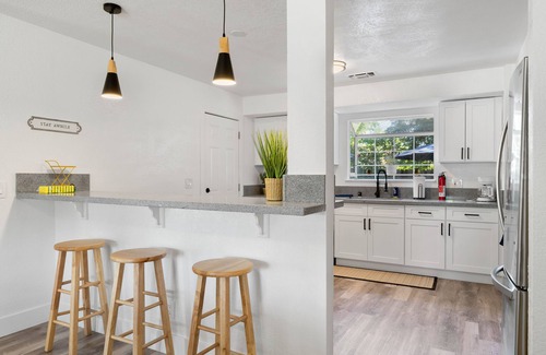 Citrus Heights House | Stylish 3BD/2BA Oasis/Office/Yoga RM/Serene Yard