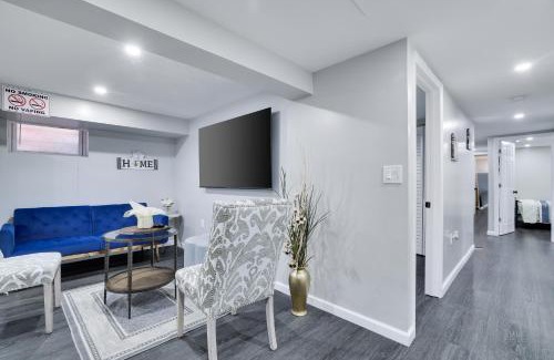 Weequahic Apartment | Stylish 4 Bed 2 Bath Haven Near EWR & NYC