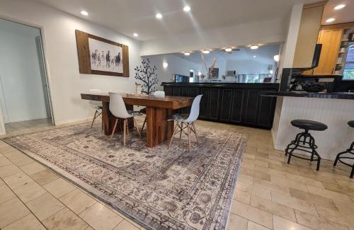 Mar Vista Villa | Stylish 4 Bedroom Home Near Venice Beach with Backyard BBQ