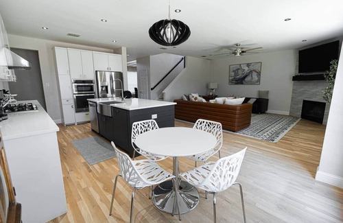 Forney House | Stylish 4BR Retreat | In DFW | Quiet Street + Office & Yard